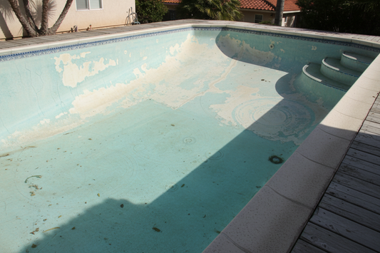 The Hidden Damage of Chlorine and Saltwater Pools on Vinyl Liners & Fiberglass — And a Smarter Alternative